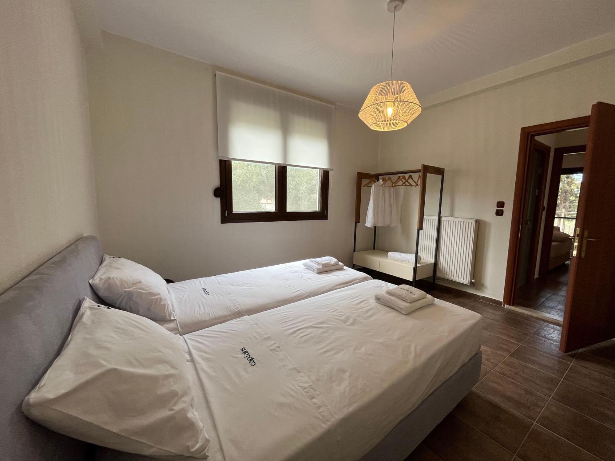 Captain'S Apartments Pefkochori Zimmer foto